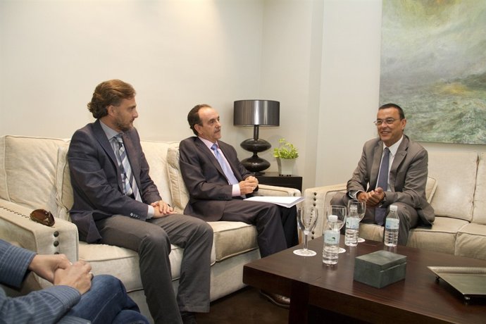 Rafael Rodríguez, se reúne con Ignacio Caraballo.