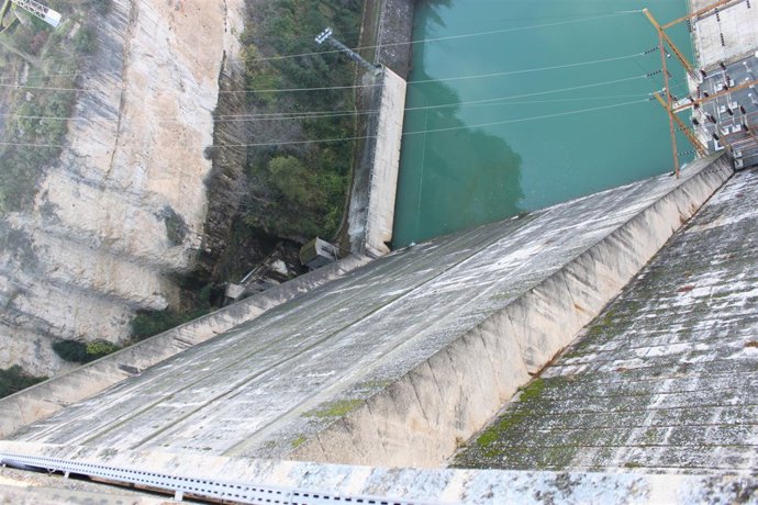 EMBALSE ENTREPEÑAS Y BUENDIA