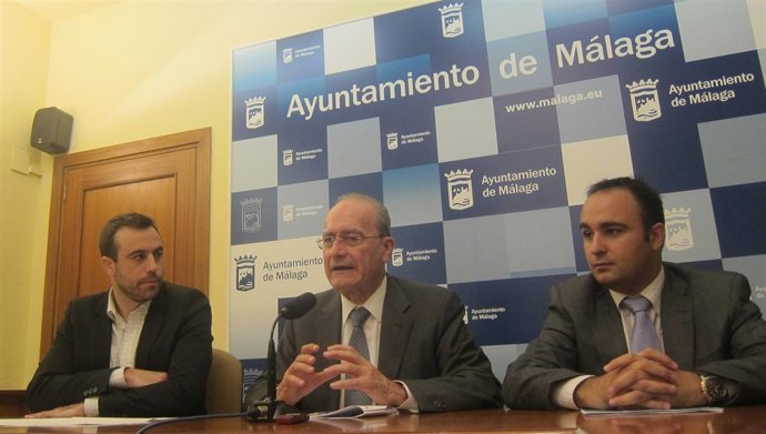 De la Torre, junto a Moneo y Cortés