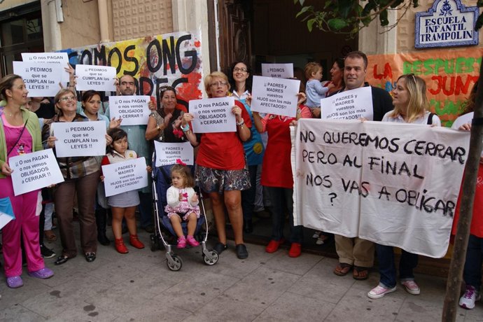 Protestas de los empresarios de centros infantles 