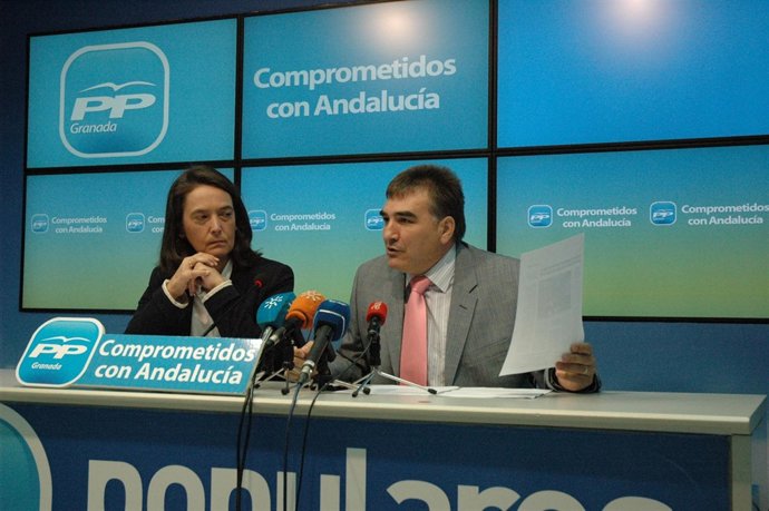 Luisa García Chamorro y Juan Cobo, del PP de Granada