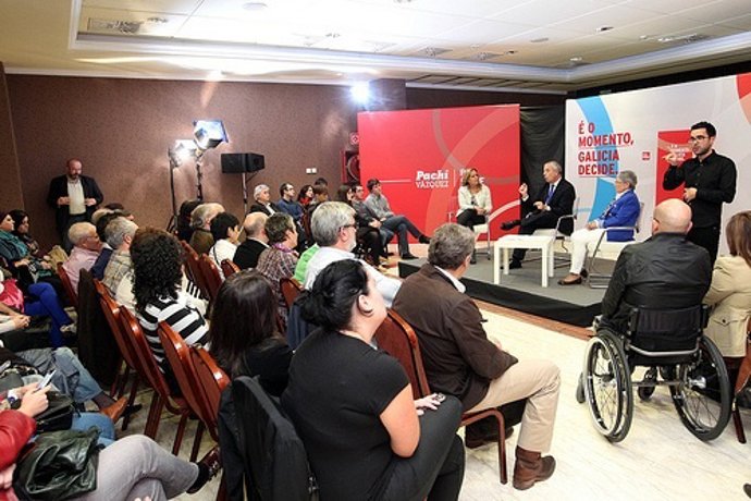 Pachi Vázquez y Trinidad Jiménez en un acto sobre dependencia