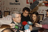 Fútbol.- Cerezo, sobre EuroVegas en Alcorcón: "Es mejor tener un vecino rico a uno pobre" 