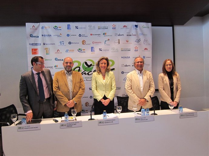 Miembros De La Sociedad Nuclear Española