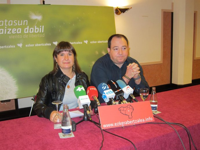 Maribi Ugarteburu y Pernando Barrena