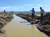 Lorca construye una red de 2 kilómetros de canales artificiales para evacuar más de 1 hm3 de agua retenida