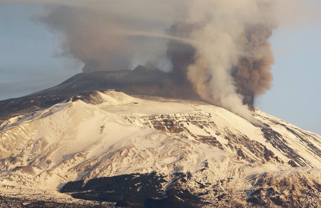 Imagen Del Volcán Etna