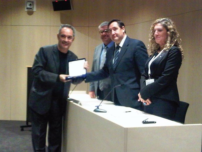 Ferran Adrià recoge el galardón Pesca Catalana 2012