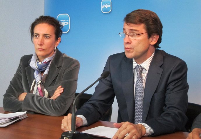 Alfonso Fernández Mañueco y María Josefa García Cirac