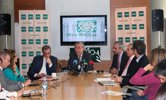 Presentación de UNED Abierta