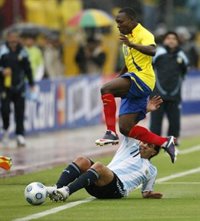 Fútbol/Mundial.- (Crónica) Ecuador no puede seguir la estela de Argentina y Bolivia agudiza la crisis de Uruguay