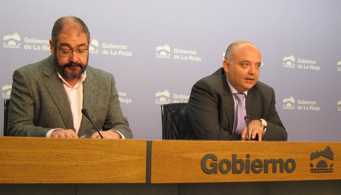 El director general de Transporte, Víctor Garrido, y el jefe Servicio, JM Mateo
