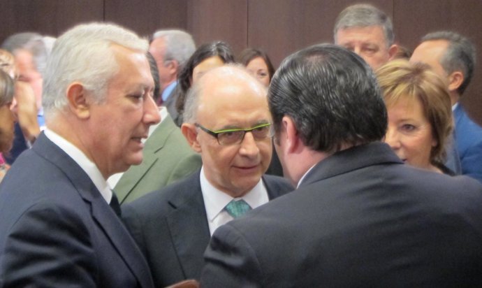 El ministro de Hacienda y Adm. Públicas, Cristobal Montoro, hoy en Sevilla