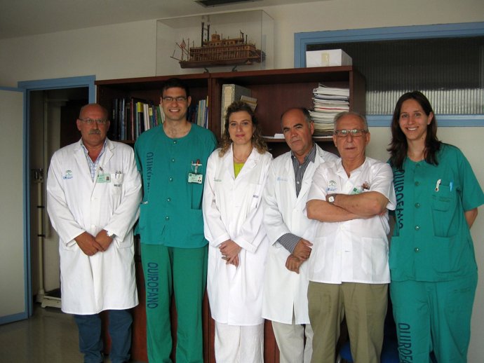Equipo de profesionales del Carlos Haya que han participado en la investigación