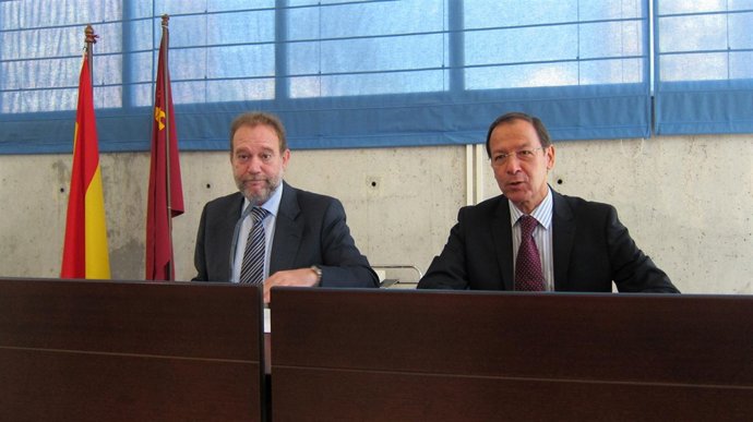 Sotoca y Cámara en la entrega premios 'Crece en seguridad'