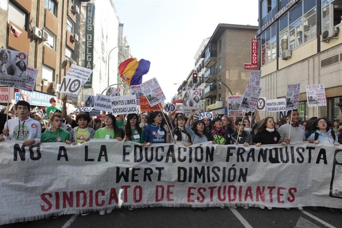 Lema de la manifestación estudiantil en secundaria
