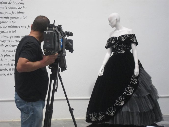 Exposición De Vestidos Y Joyas De María Callas
