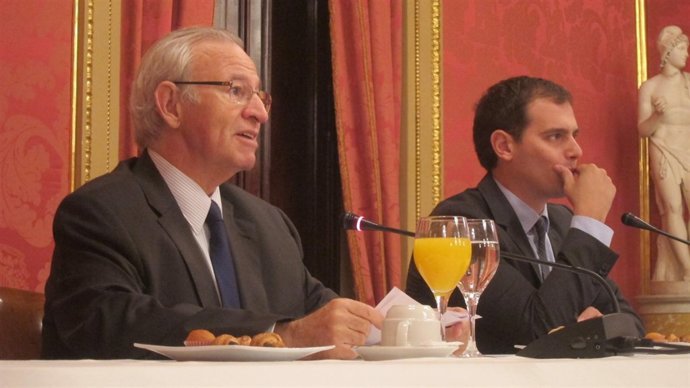 Miquel Valls (Cámara de Barcelona) Albert Rivera (C's)