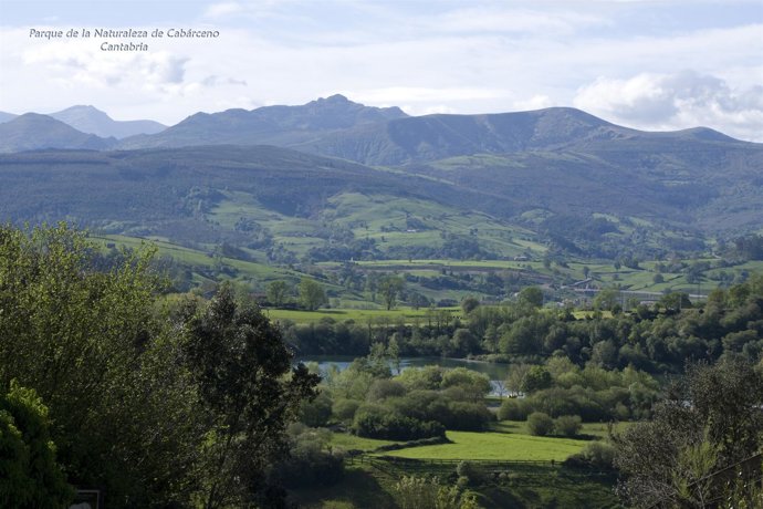 Cabárceno, lago del Acebo