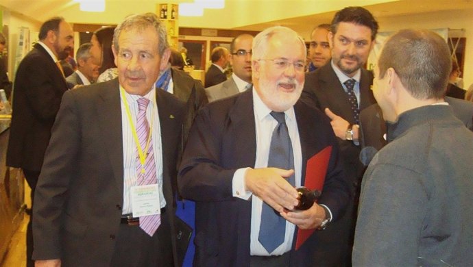Arias Cañete minutos antes de inaugurar el Congreso