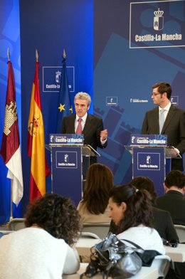 Esteban y Romaní en rueda de prensa