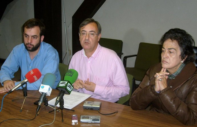 Los portavoces de PSOE, PRC y ACPT (de izquierda a derecha)