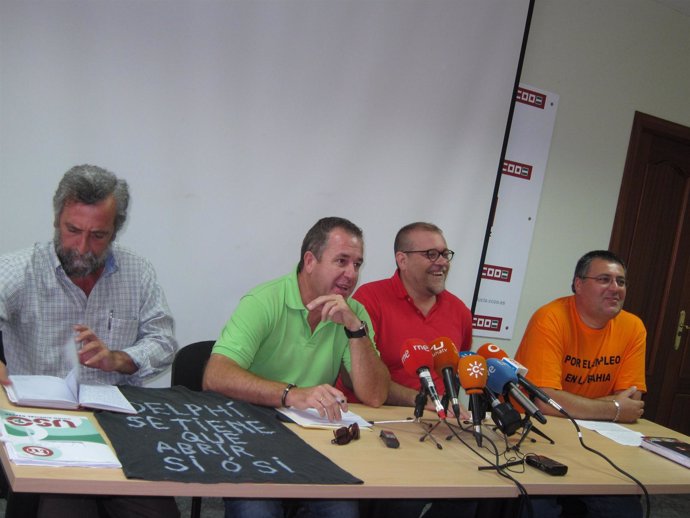 Representantes sindicales de los afectados por el cierre de Delphi
