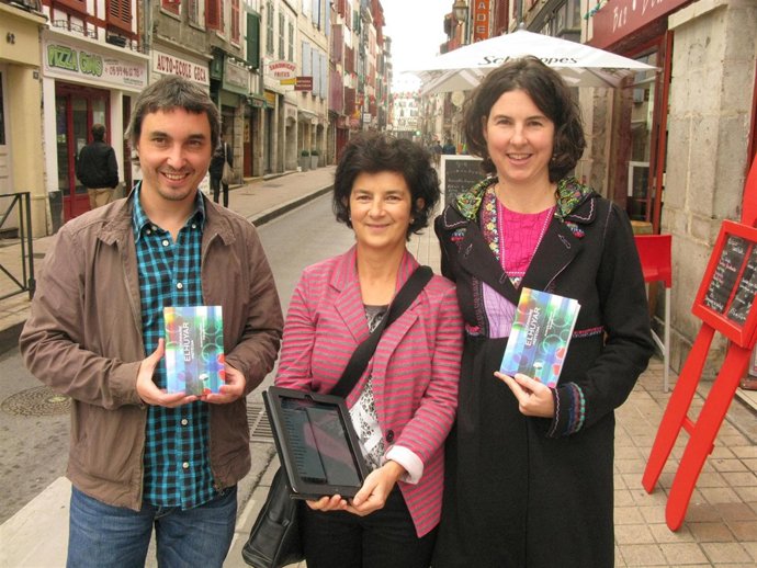 Euskara-frantses/frantses-euskara hiztegi berritua