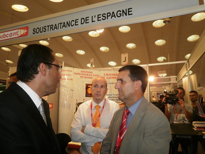 El ministro marroquí de Industria visita el stand español