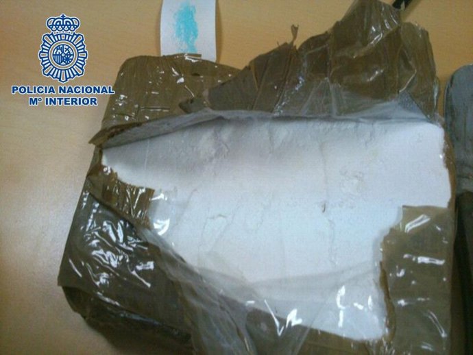Paquete de droga incautada en una operación antidroga