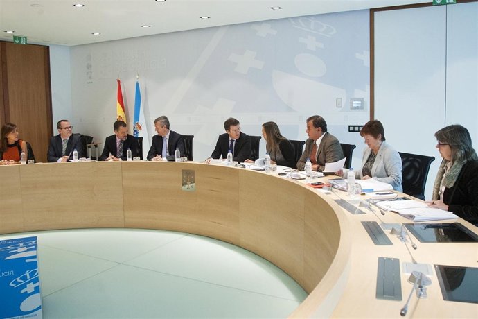 El presidente del Gobierno gallego, Alberto Núñez Feijóo, preside el Consello