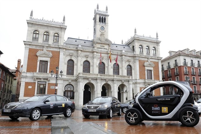Vehículos Renault cedidos para el uso de la Seminci