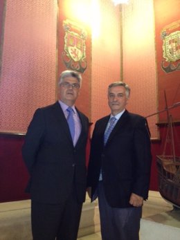 El alcalde de Medina de Rioseco, Artemio Domínguez, en su visita a Sevilla