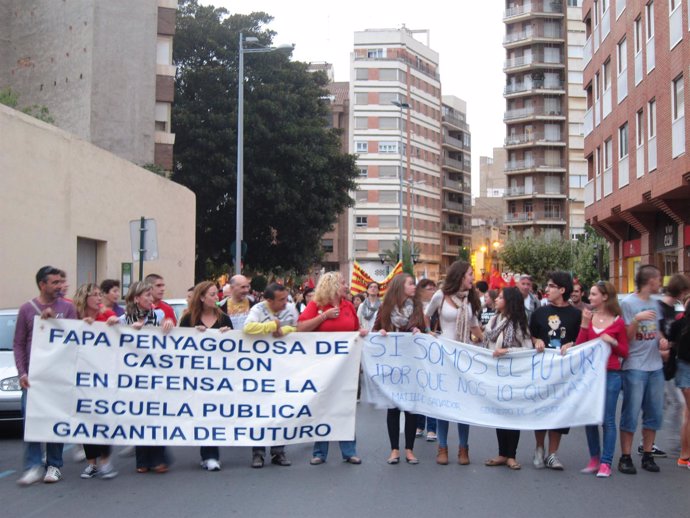Manifestación En Castellón Contra Los Recortes En Educación.