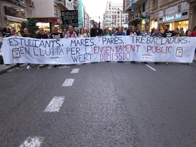 Manifestación En Defensa De La Educación