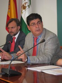 Valderas muestra "total respeto" al informe de la Cámara de Cuentas por los ERE, que se hace con "total independencia"