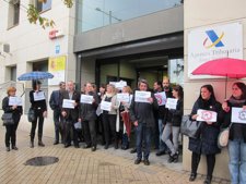 Concentración de empleados públicos del Estado contra los recortes.