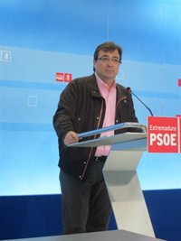 Vara confía en que Liberbank "no vaya a hacer nada" con los trabajadores que "no haga" con sus directivos