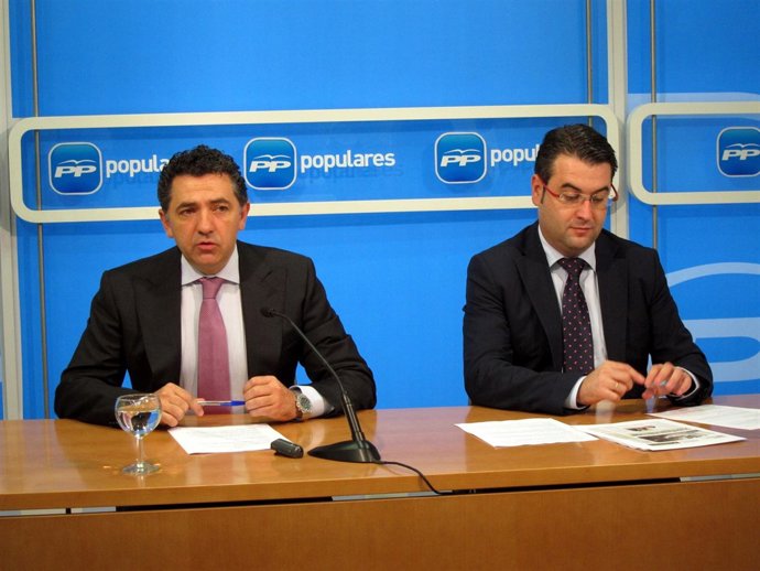 Cuevas y Merino, durante la rueda de prensa