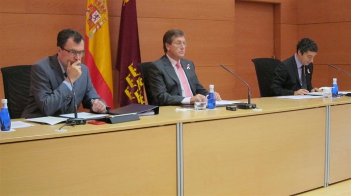 Ballesta, Bernal y Cruz en rueda de prensa en Palacio de San Esteban