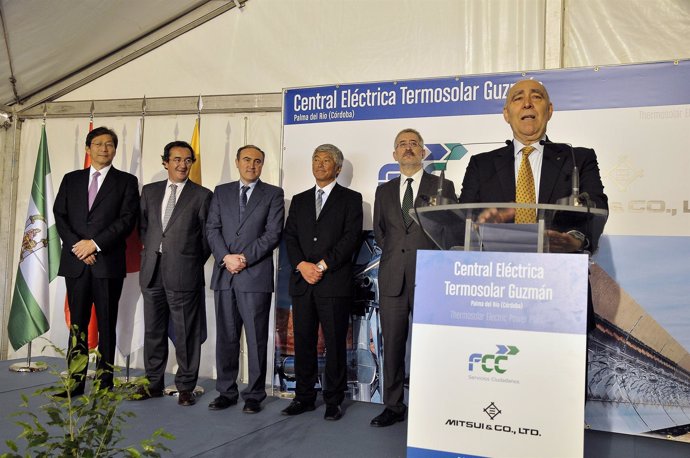 FCC inaugura en Córdoba su primera planta termosolar