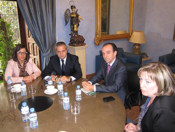 Reunión entre Diputación y Junta
