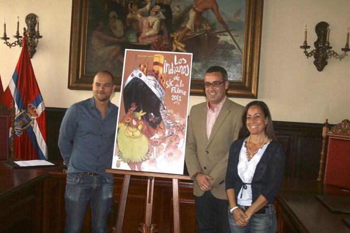 Jaubert, Matos y Poggio posan junto al cartel