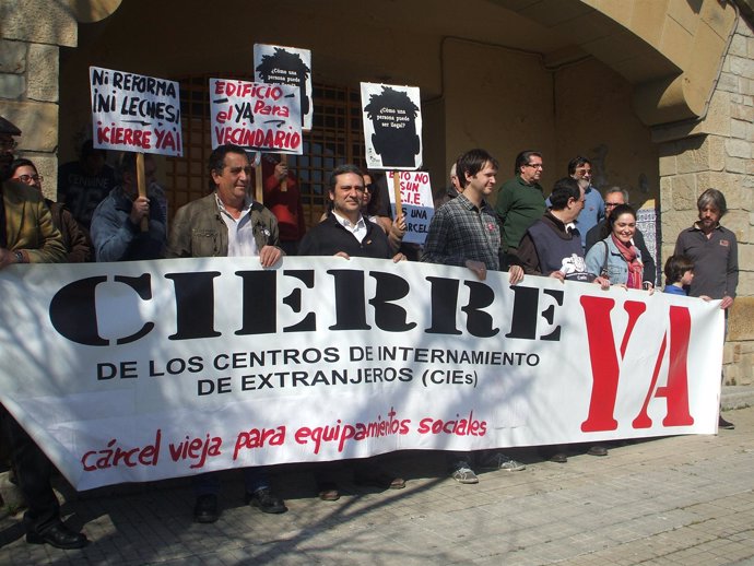 IULV-CA demanda el cierre del CIE de Algeciras