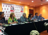 Llamazares cree que se está "exagerando" lo ocurrido en Mérida y acusa a Interior de "reprimir" para "disuadir"