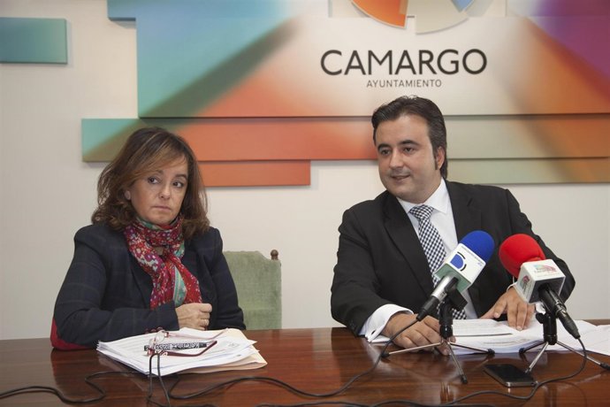 El alcalde y la concejala de Urbanismo anuncian el archivo del PGOU