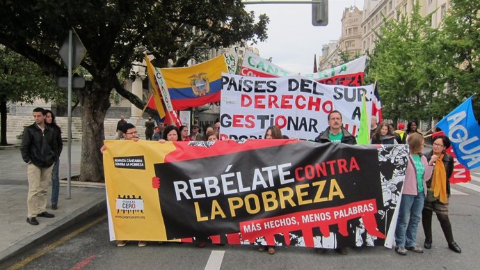Manifestación contra la pobreza en Santander