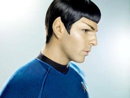 Zachary Quinto EN STAR TREK