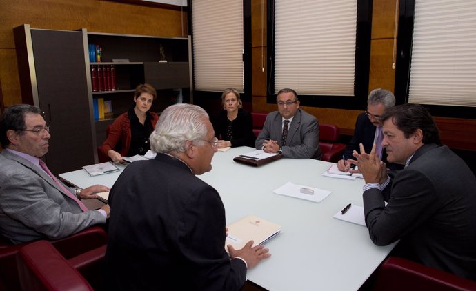 Reunión de Javier Fernández con AFAS