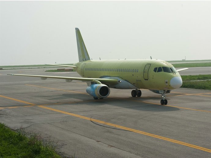 Entrada en fábrica del SSJ100 en Venecia